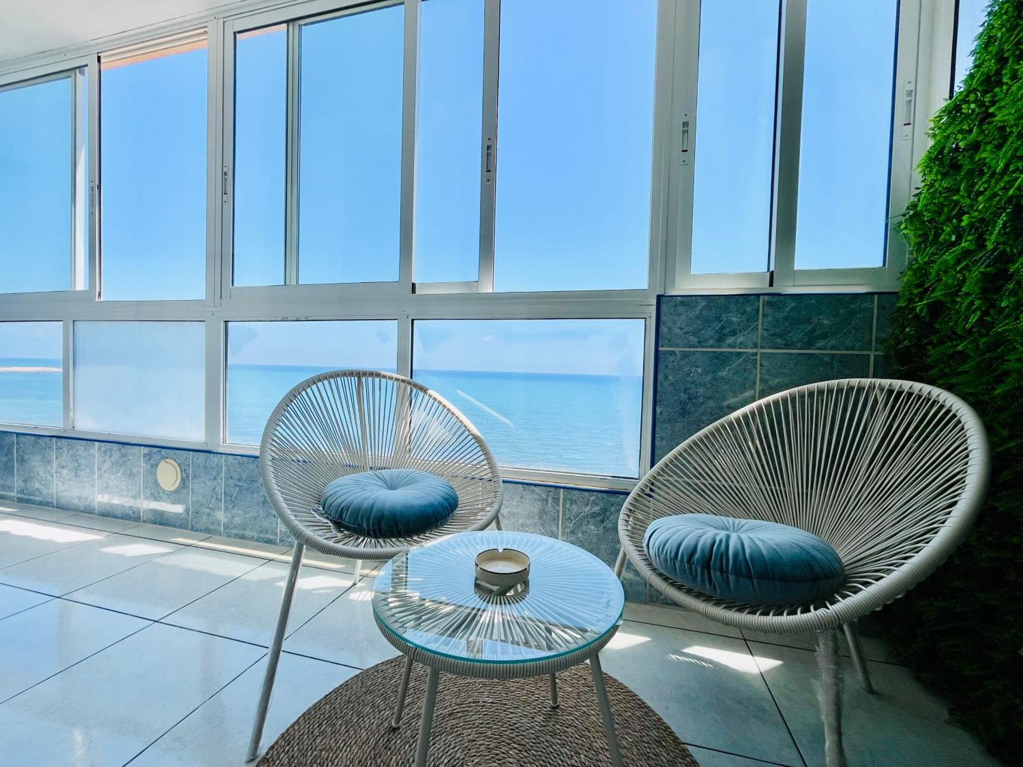 Seaside Haven Apartment ตอร์เรเวียคา ภายนอก รูปภาพ